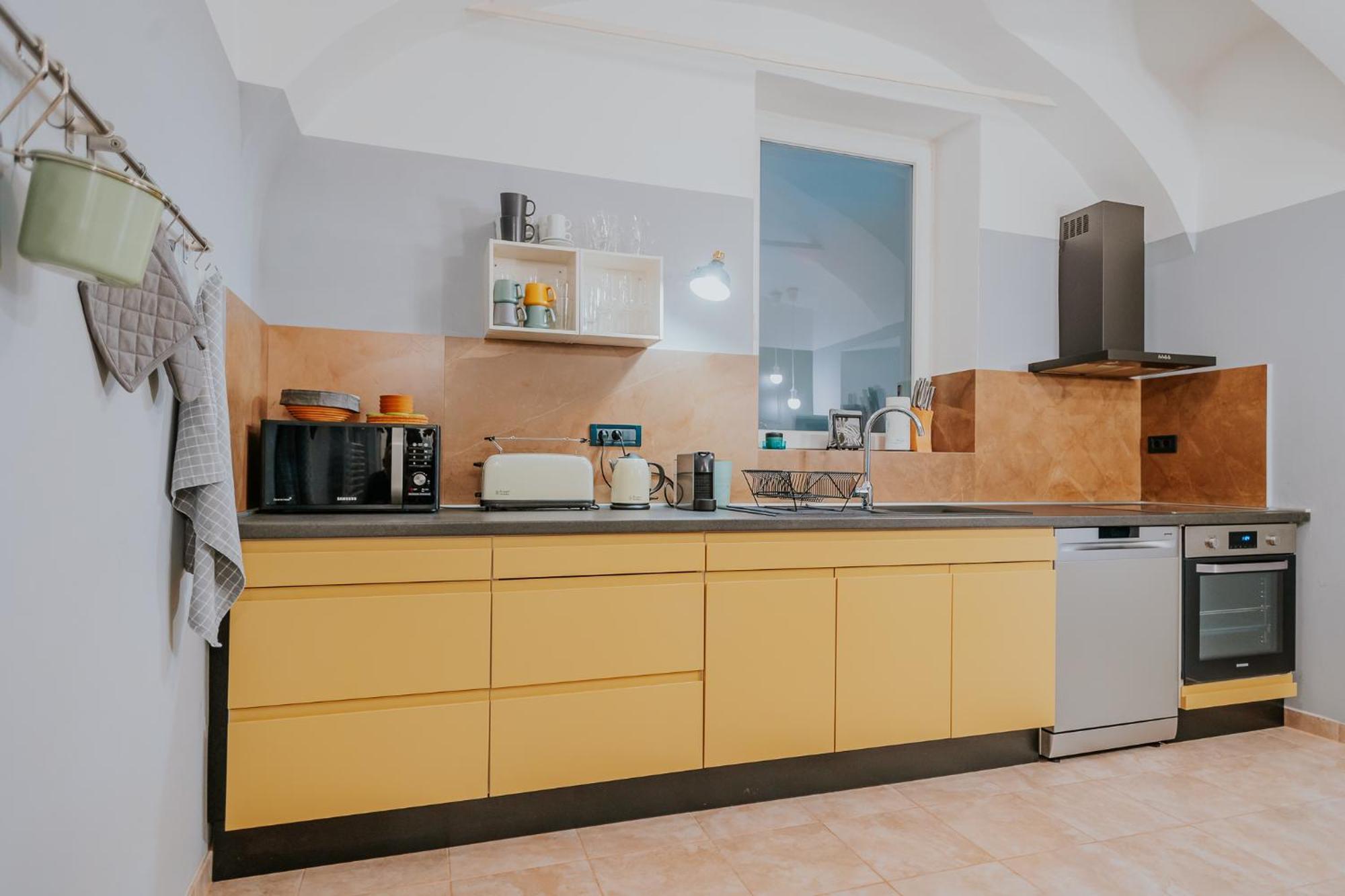 Endless Chanson Apartma